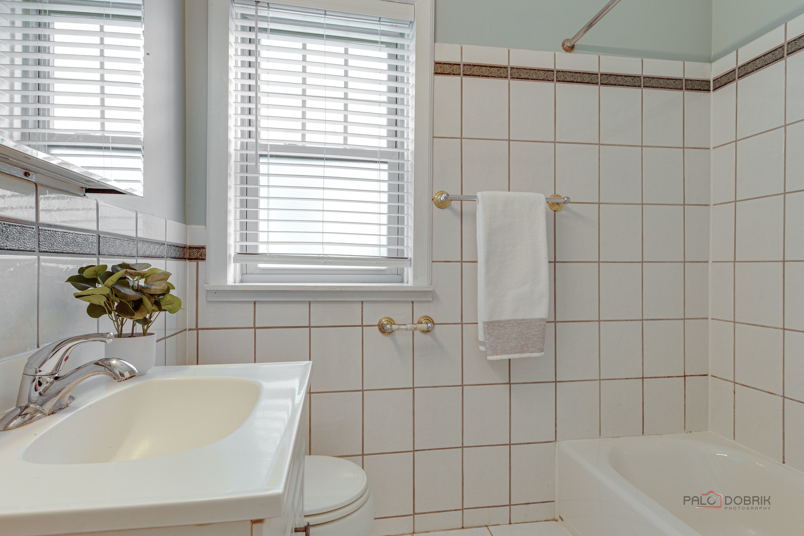 630 SHERMAN Avenue Unit: 3