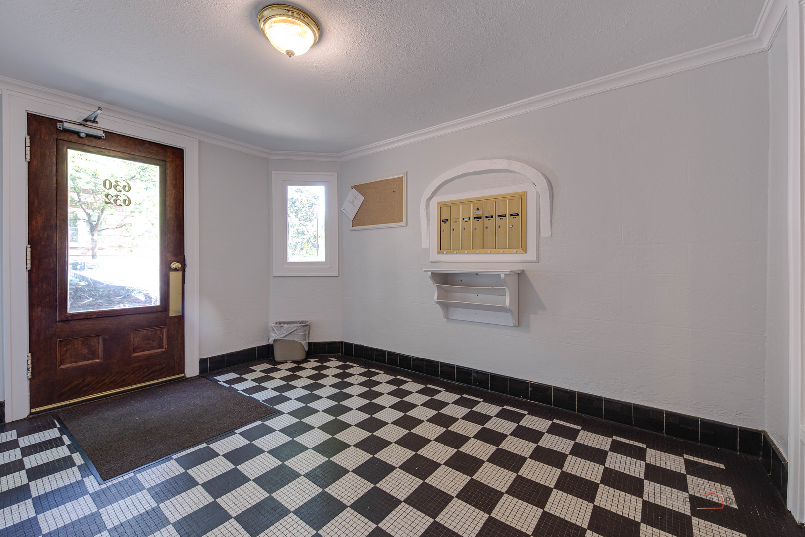 630 SHERMAN Avenue Unit: 3