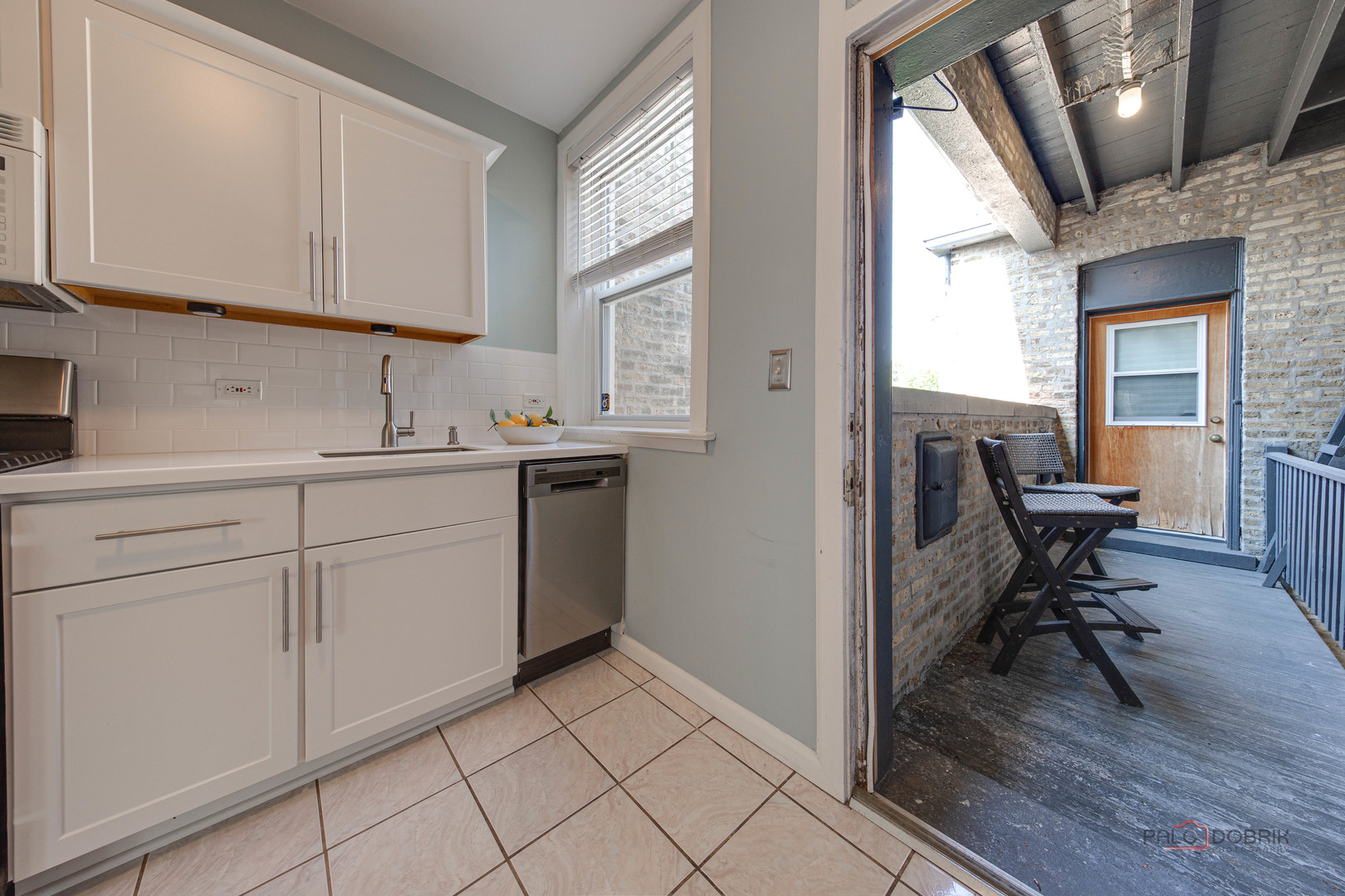 630 SHERMAN Avenue Unit: 3