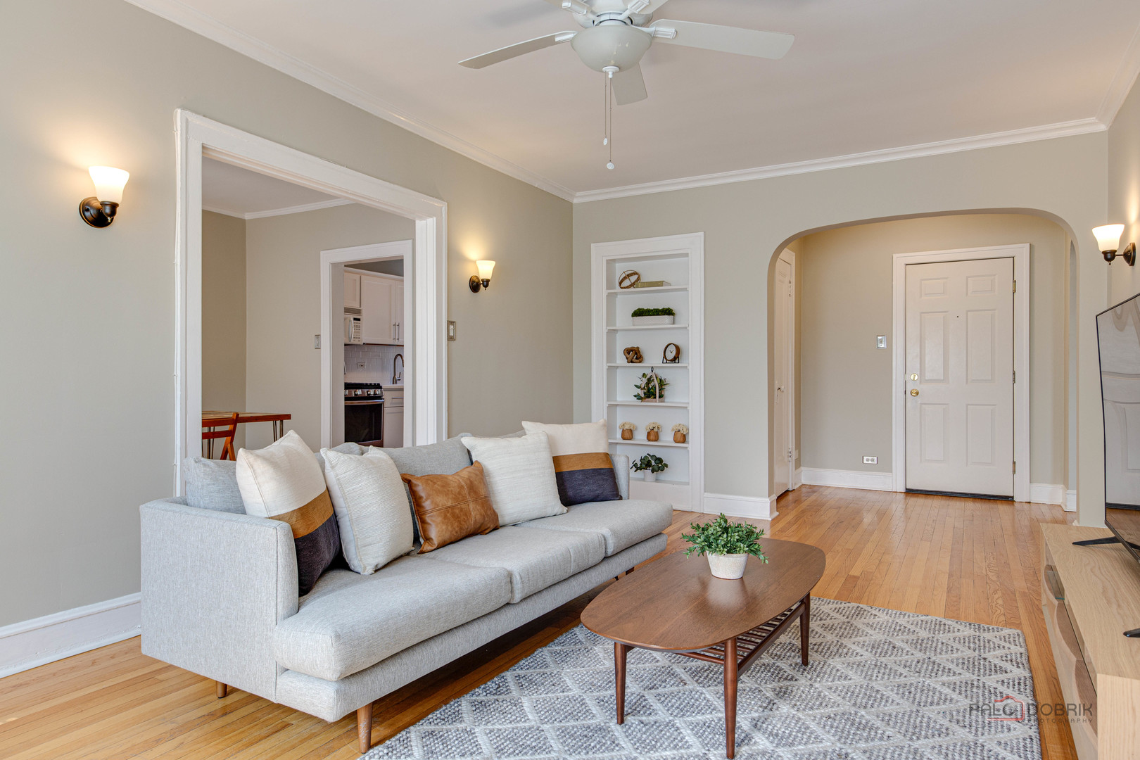 630 SHERMAN Avenue Unit: 3