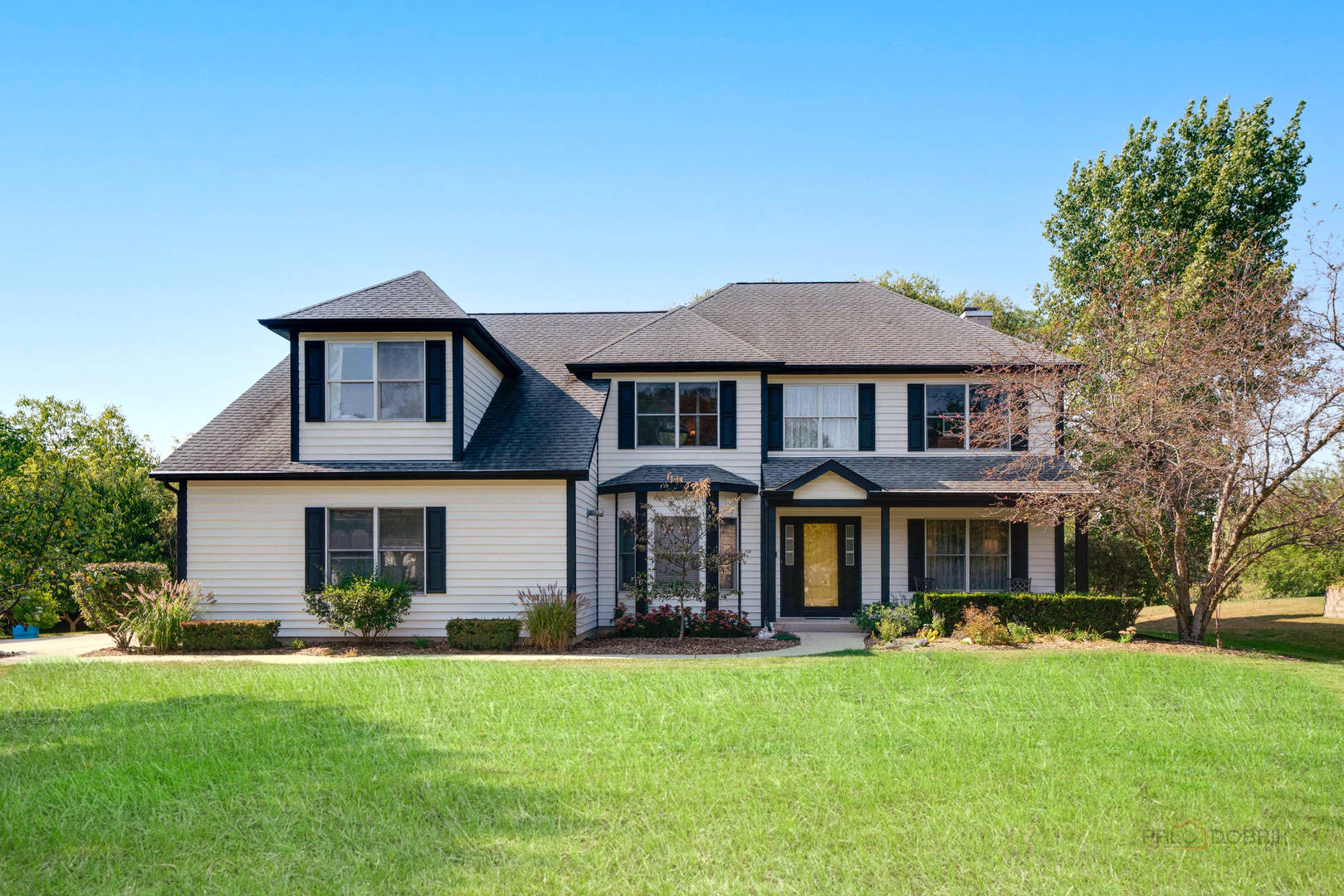 1098 Suffolk Court