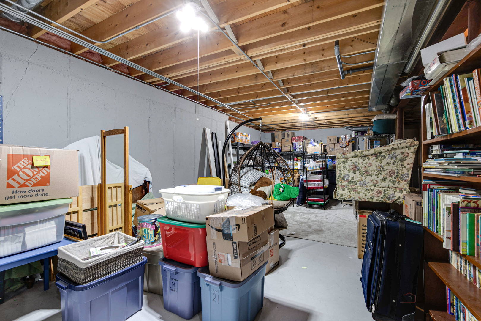 1098 Suffolk Court