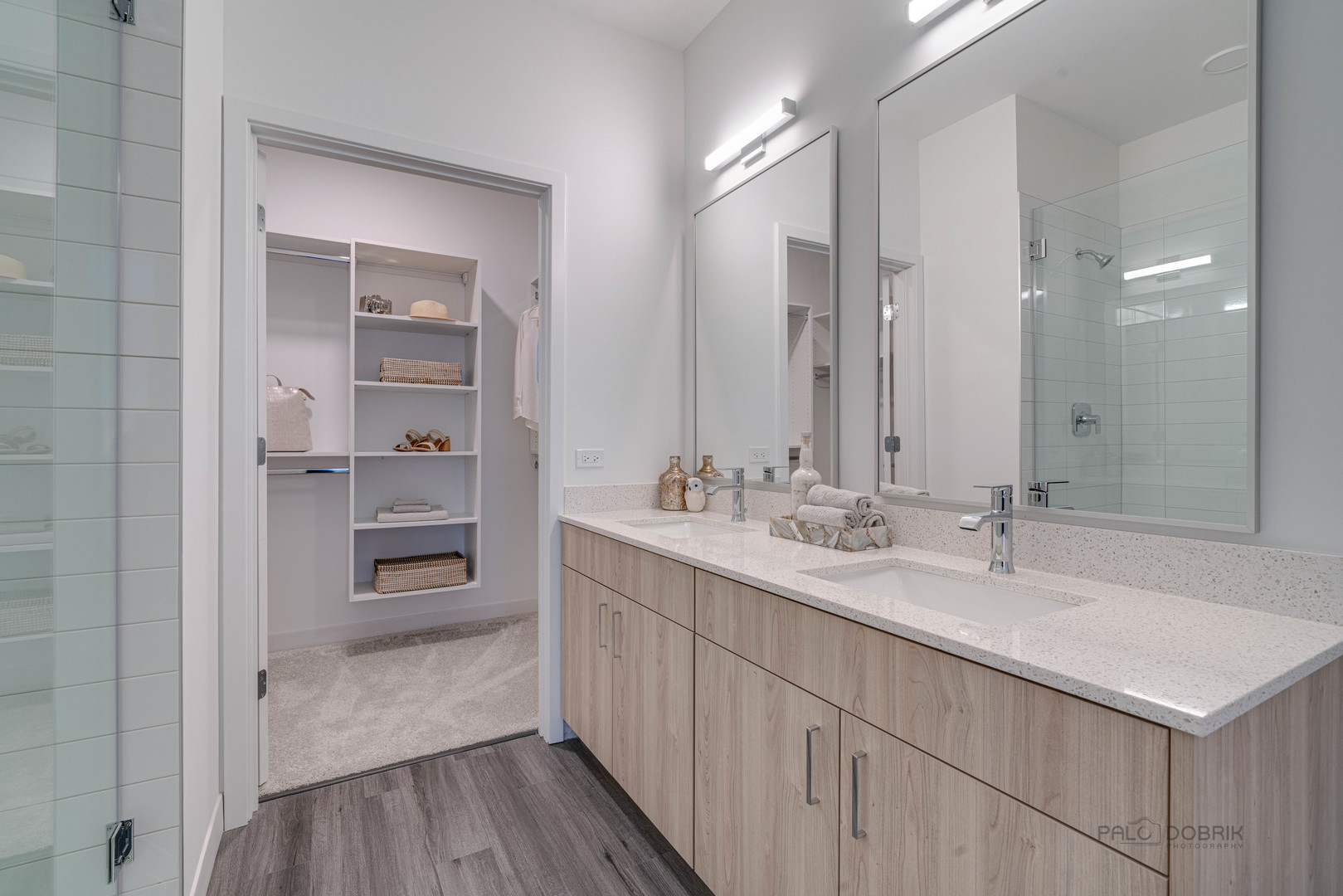 750 Hawthorn Row Unit: 1163