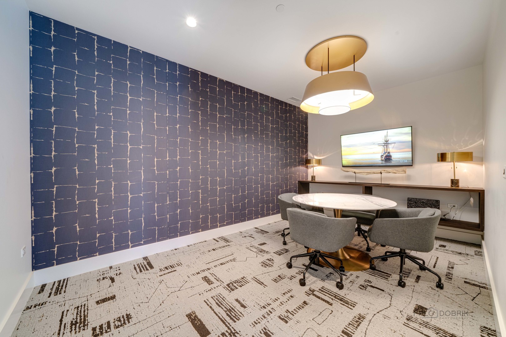 750 Hawthorn Row Unit: 1163