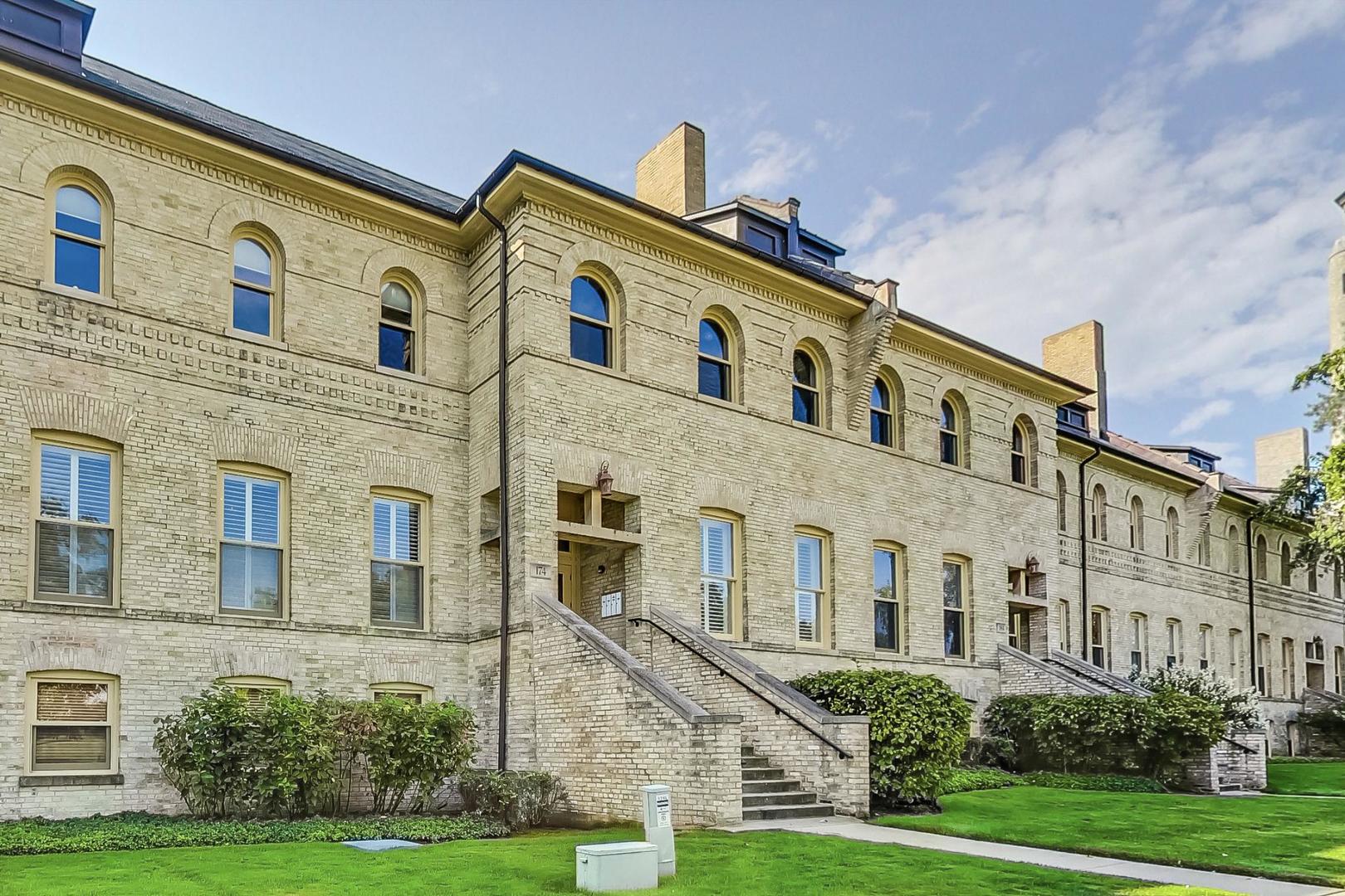 174 Leonard Wood South Unit: 209