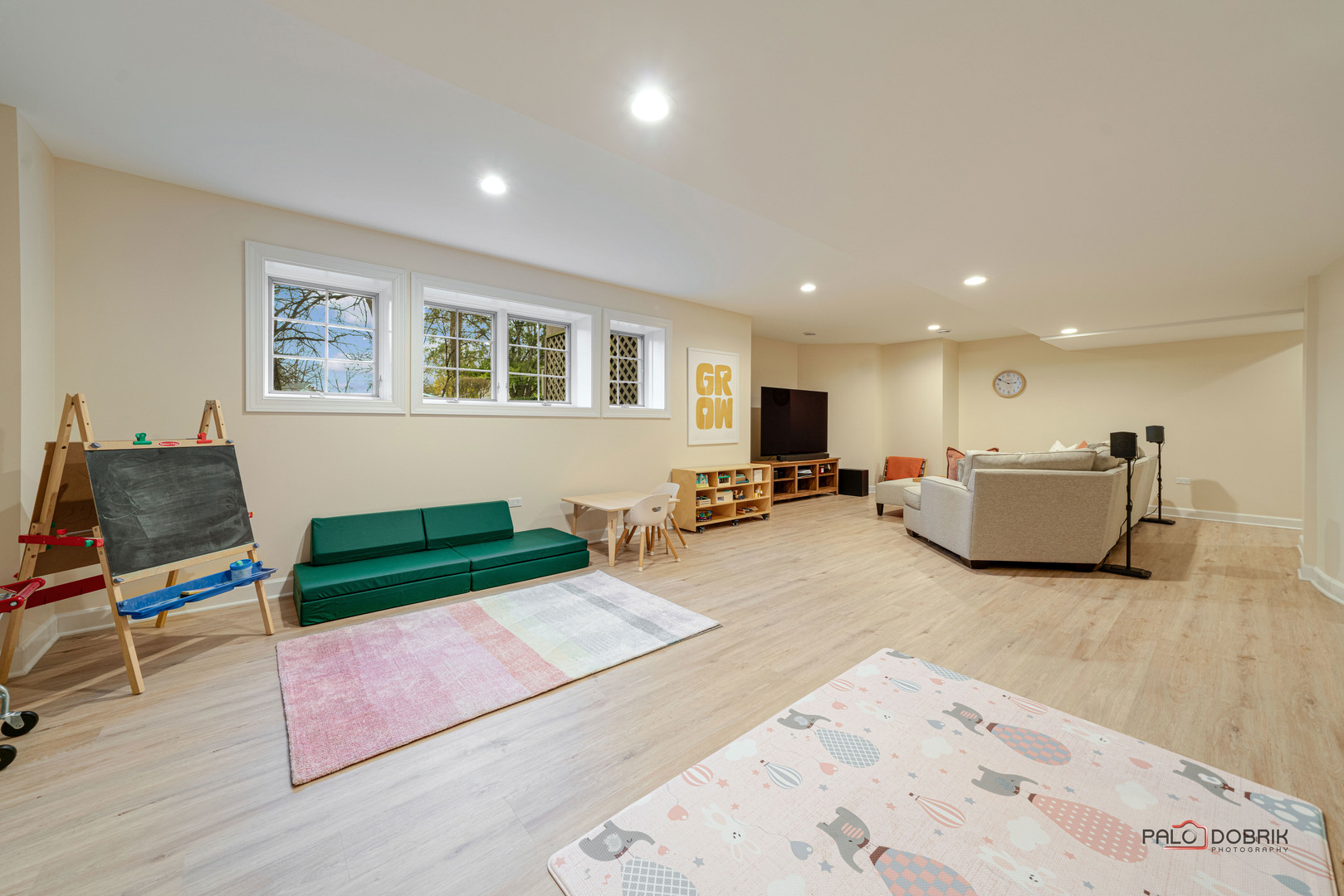 212 Carriage Hill Circle