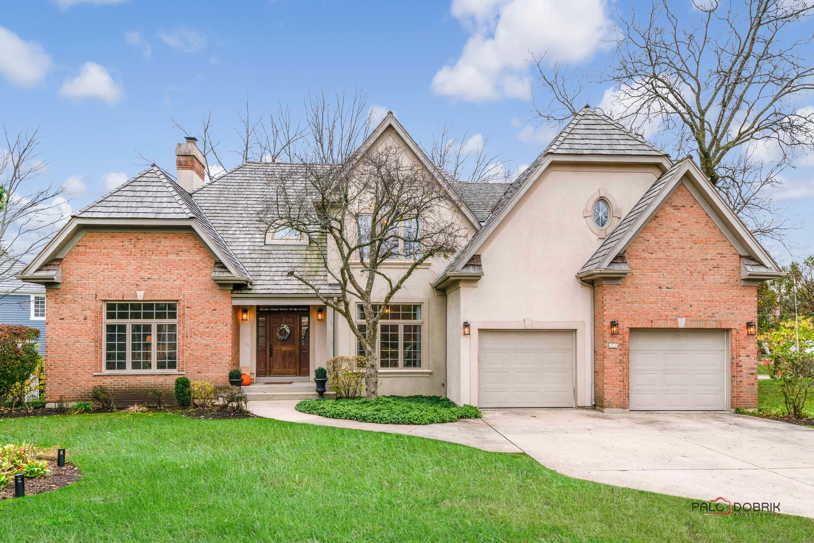 212 Carriage Hill Circle