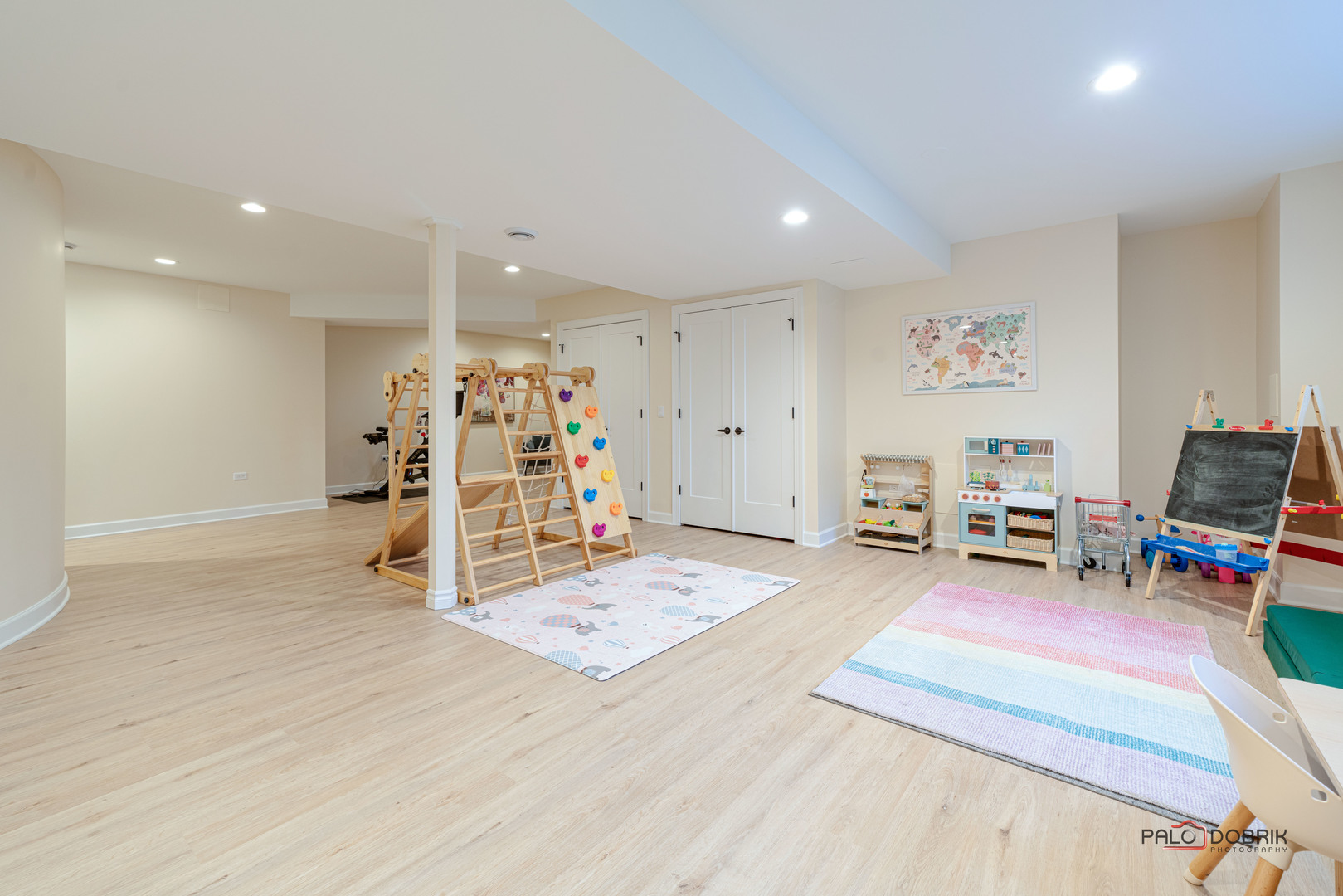 212 Carriage Hill Circle