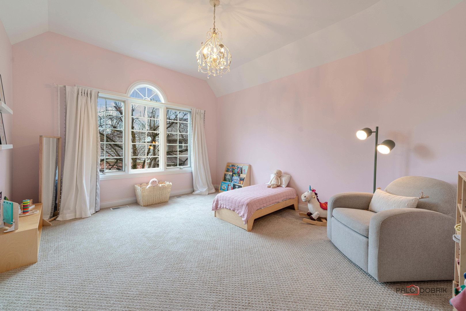 212 Carriage Hill Circle