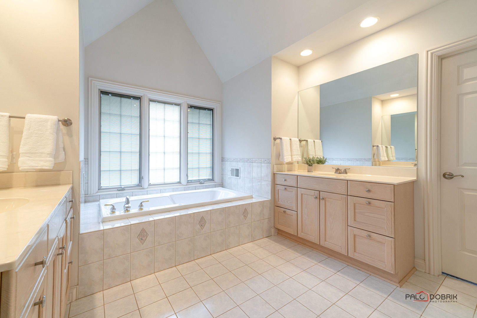 212 Carriage Hill Circle