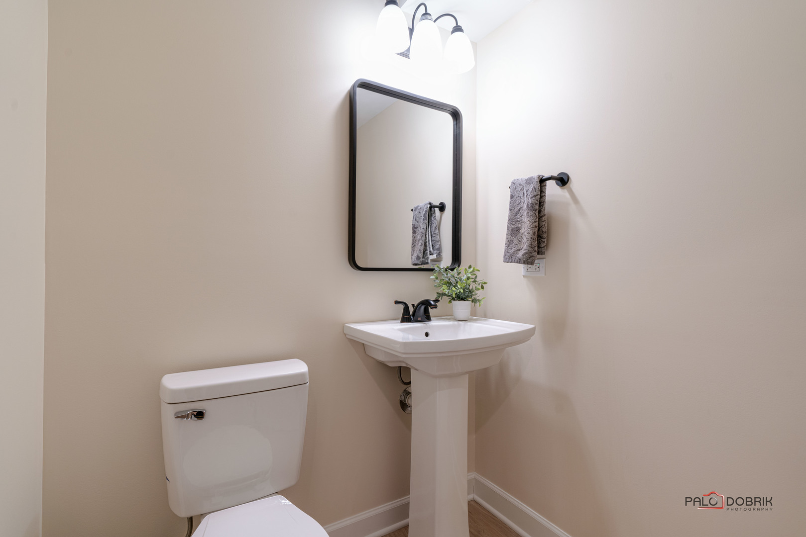 212 Carriage Hill Circle