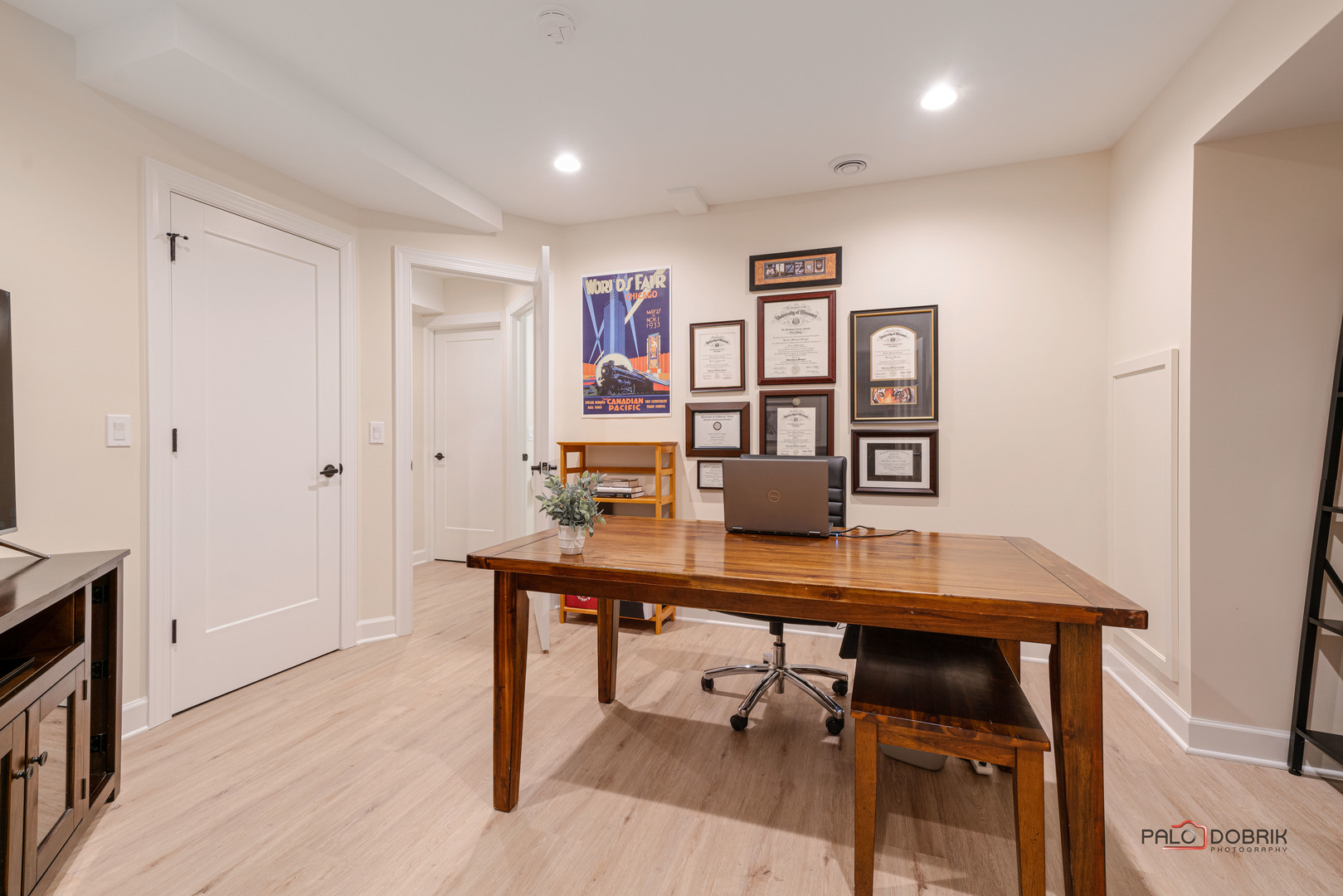 212 Carriage Hill Circle