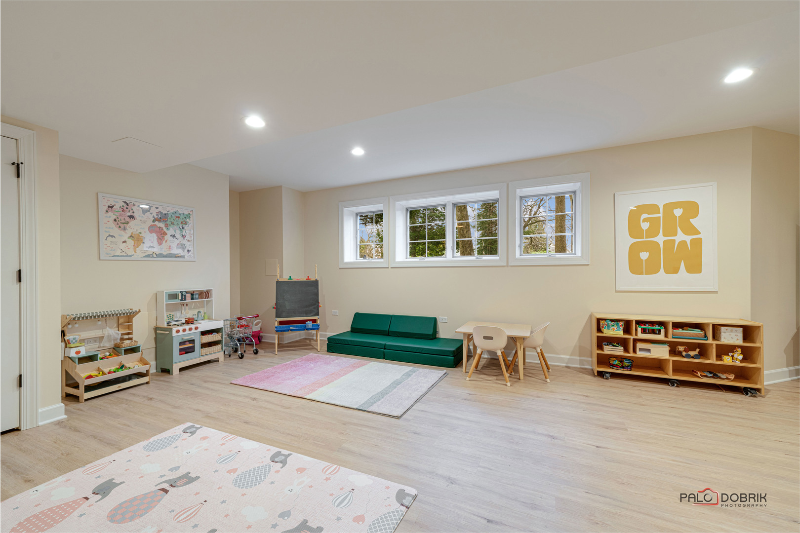 212 Carriage Hill Circle