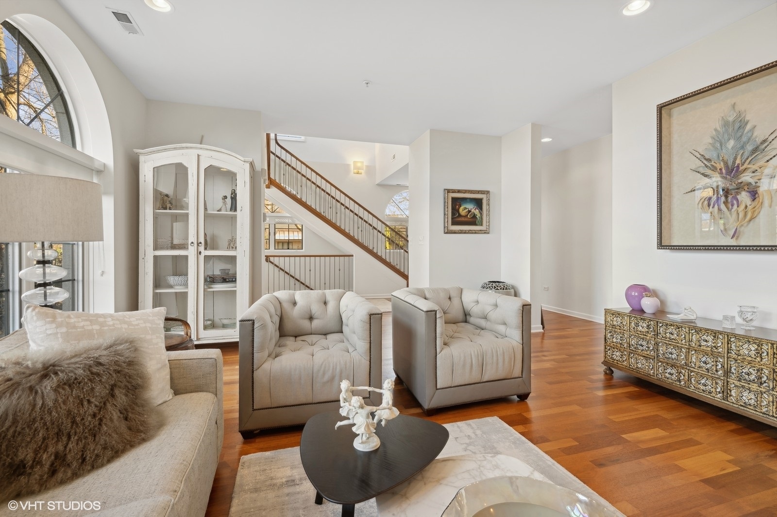 632 La Salle Place Unit: D