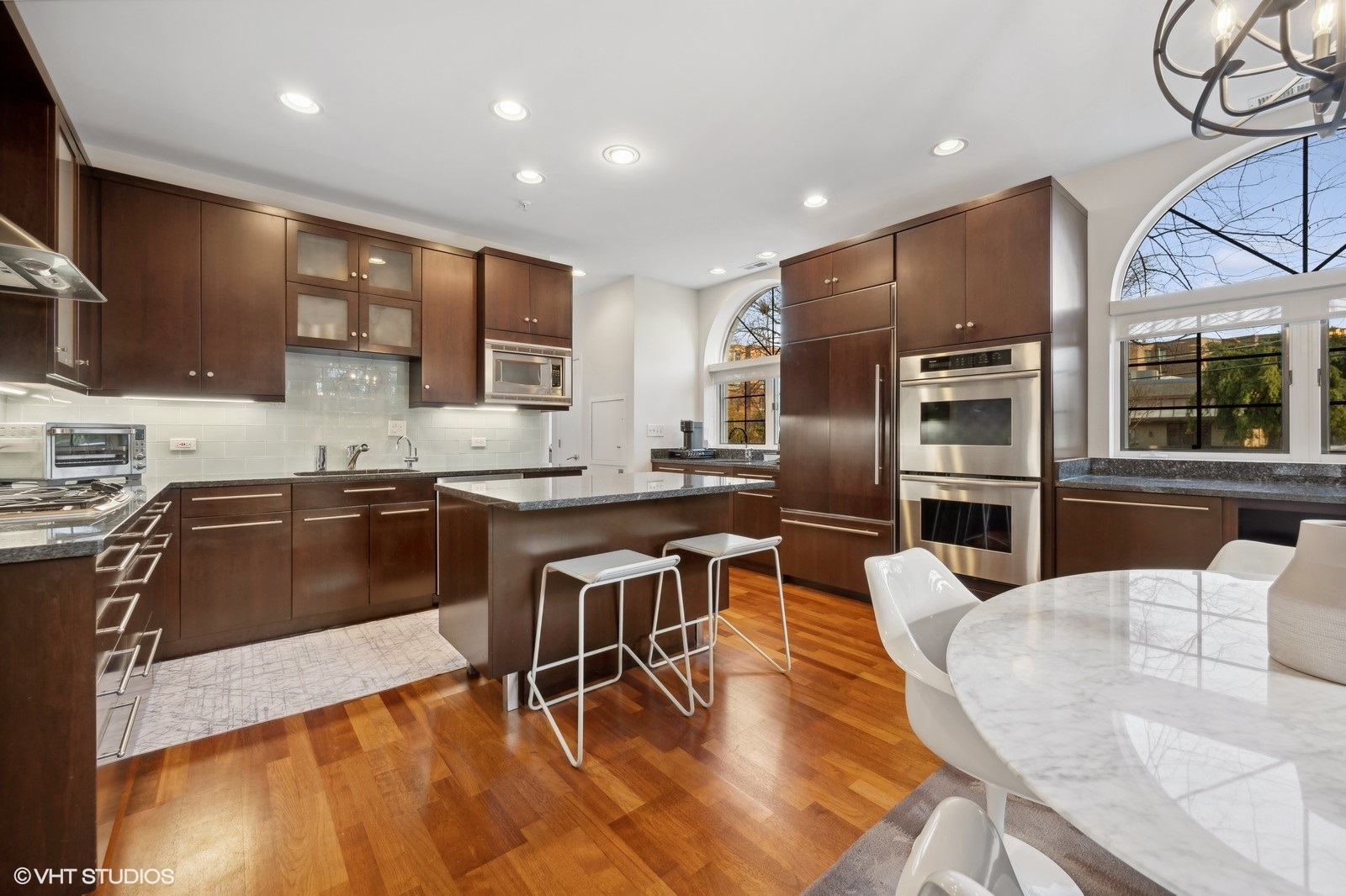 632 La Salle Place Unit: D