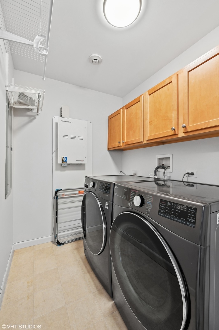 632 La Salle Place Unit: D