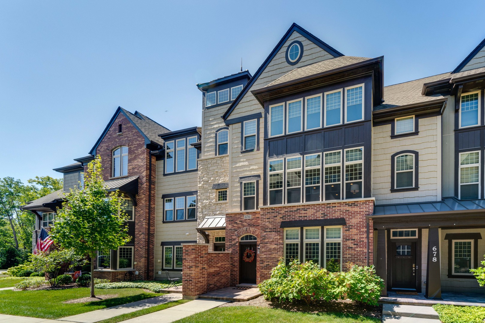 676 Parkside Court