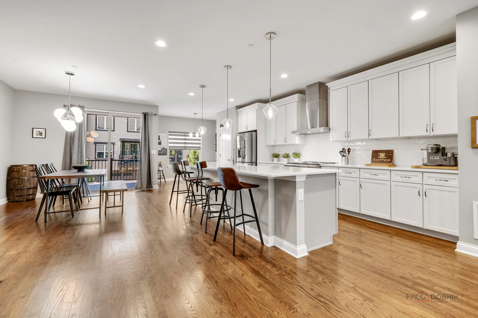676 Parkside Court