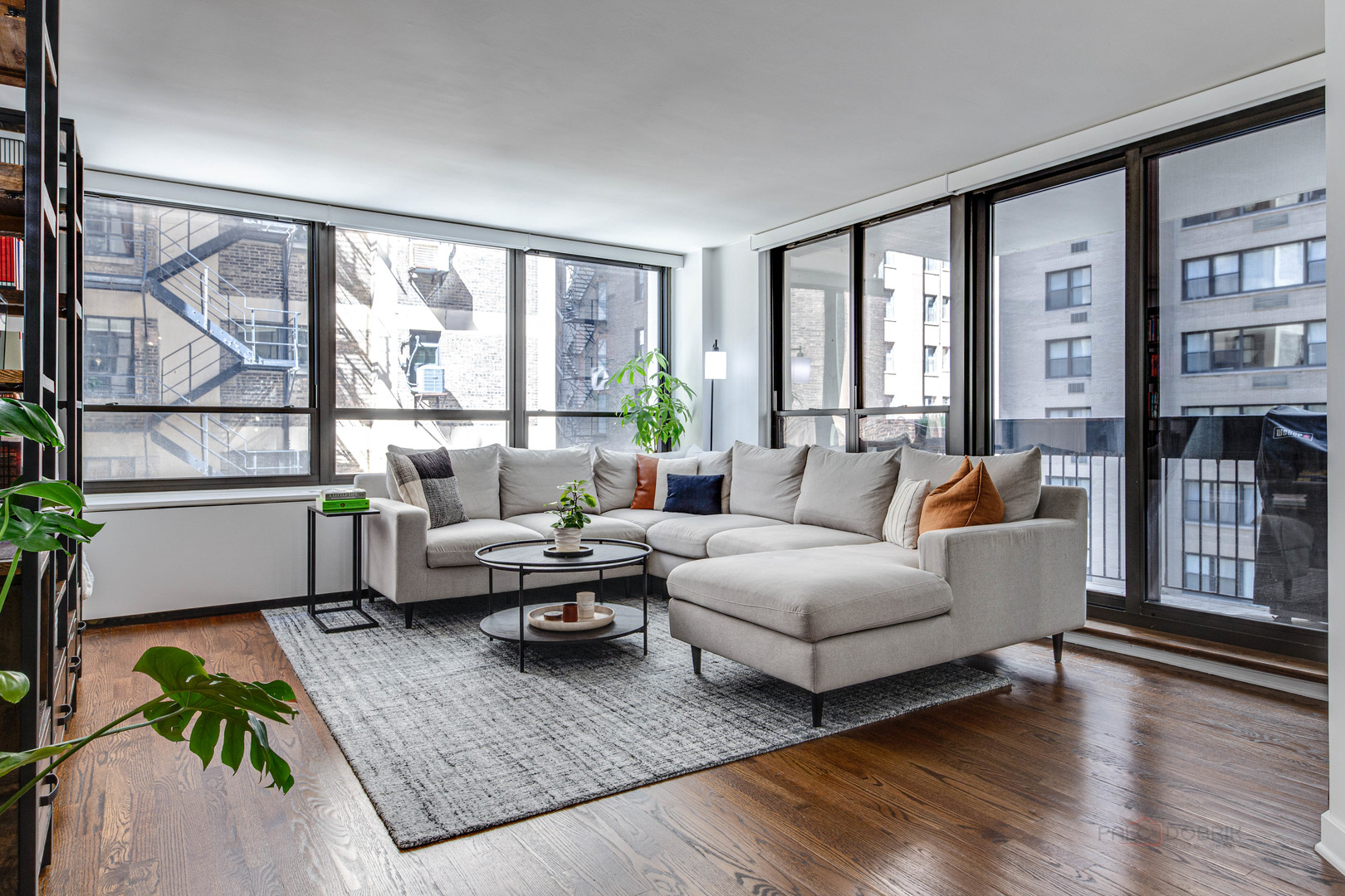 222 E Pearson Street Unit: 609