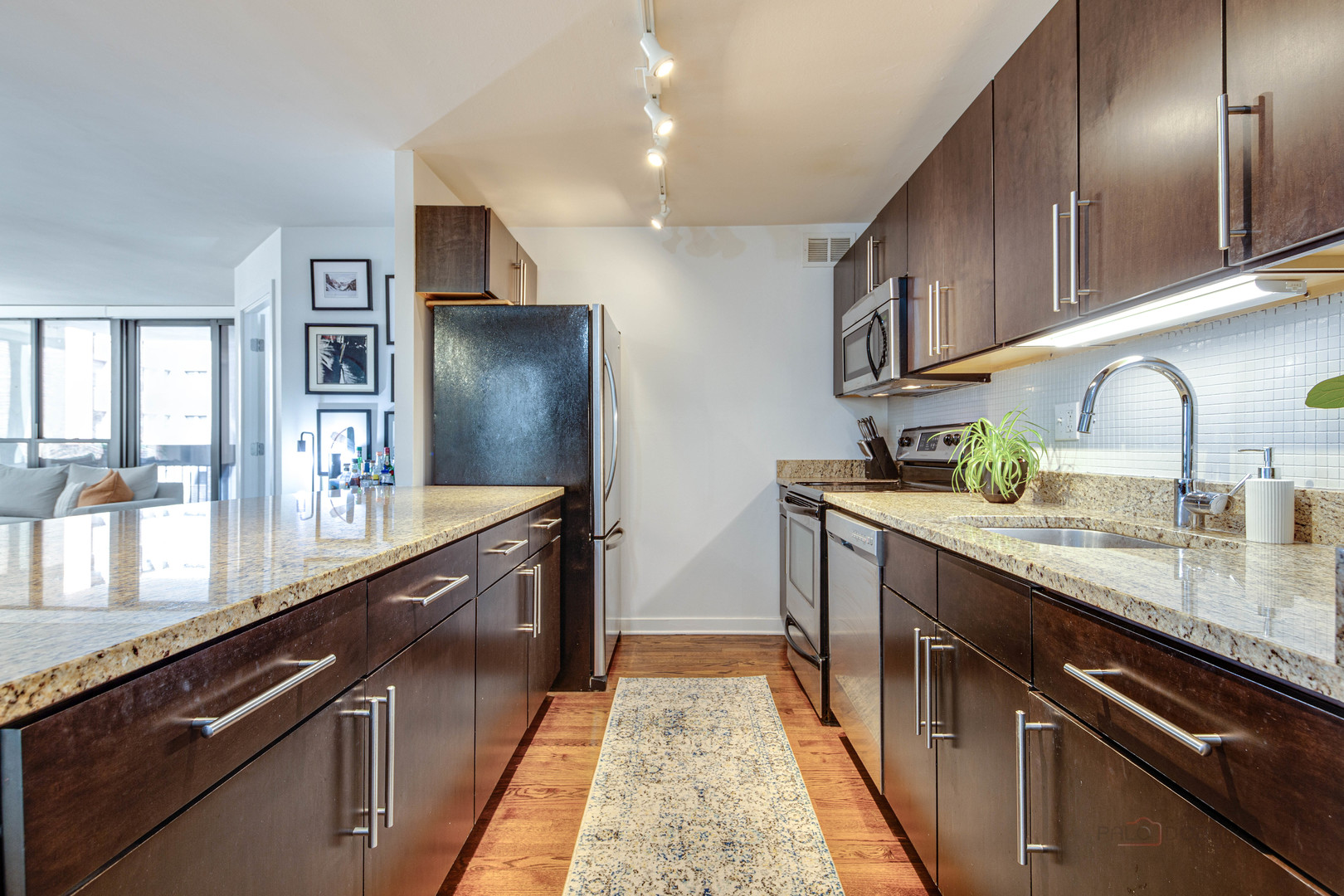 222 E Pearson Street Unit: 609