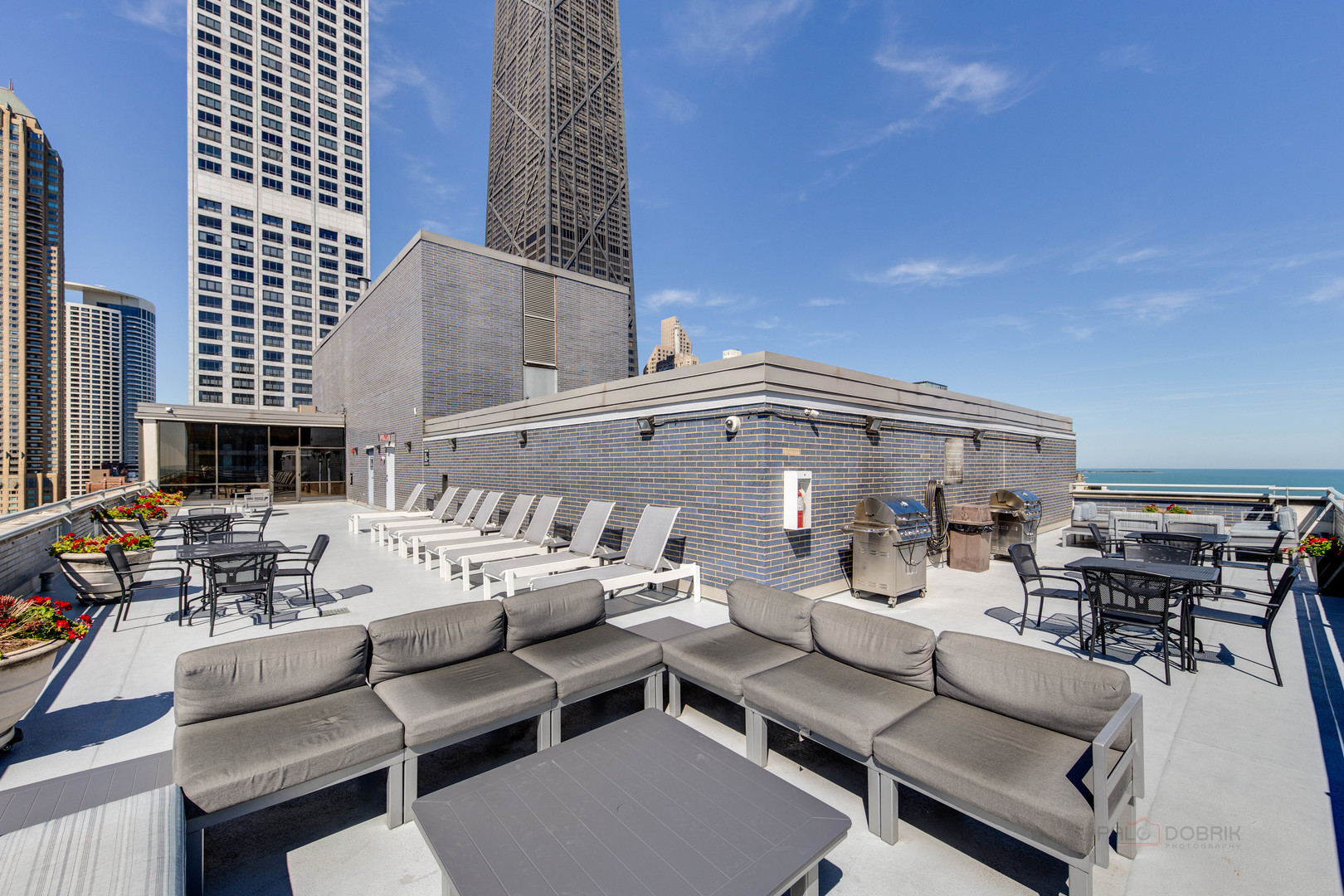 222 E Pearson Street Unit: 609