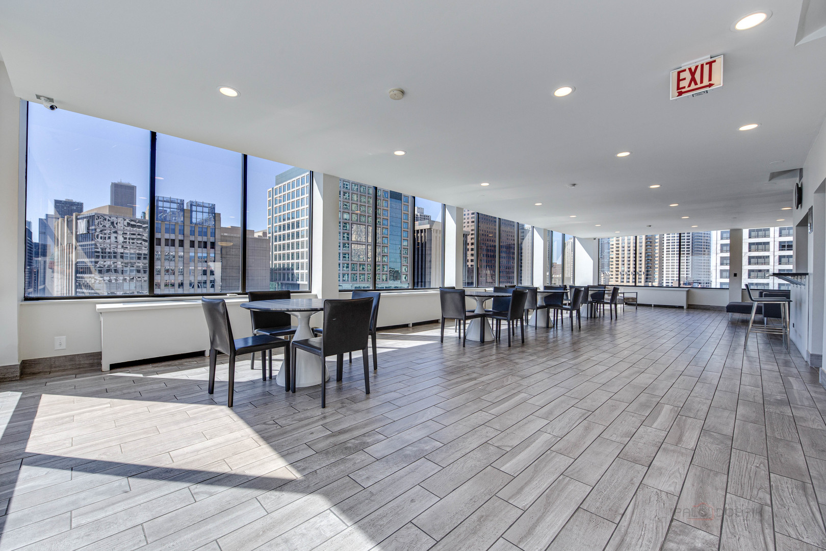 222 E Pearson Street Unit: 609