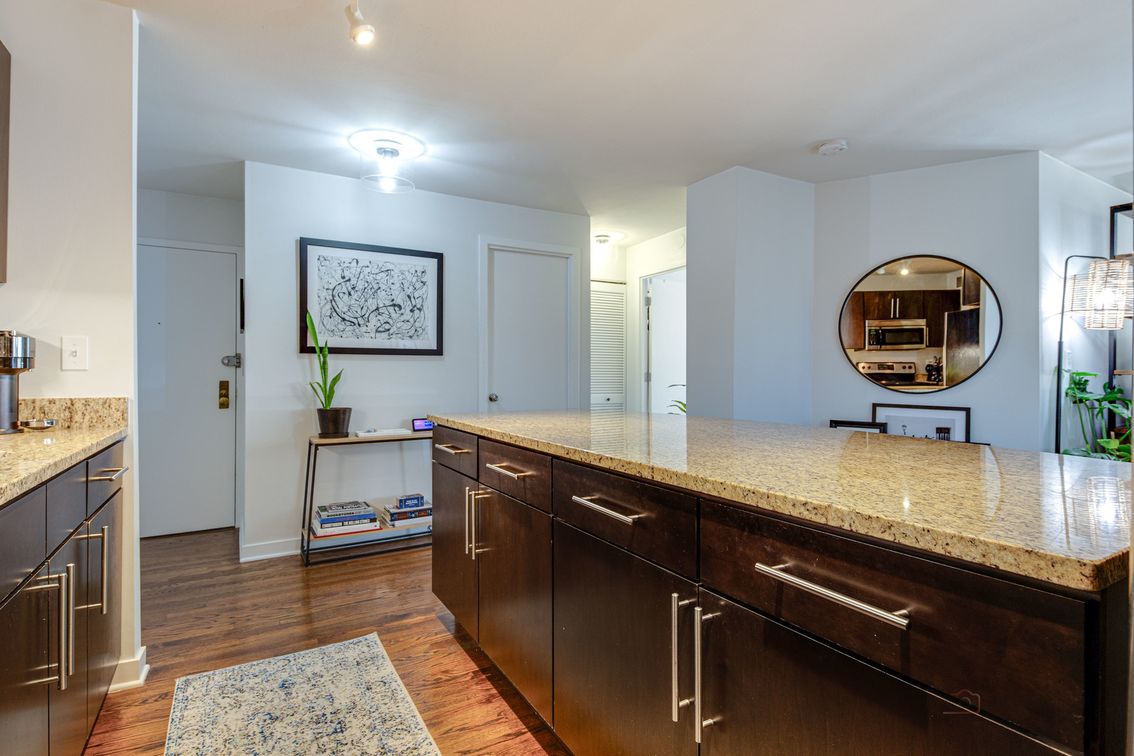 222 E Pearson Street Unit: 609