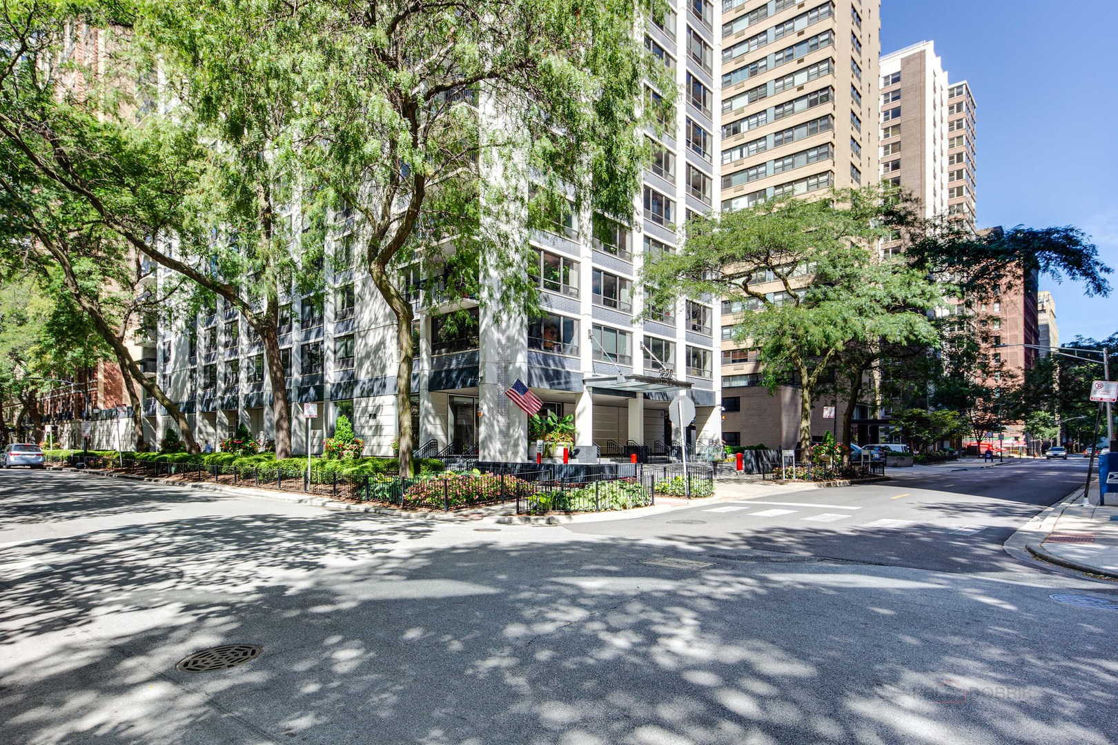 222 E Pearson Street Unit: 609