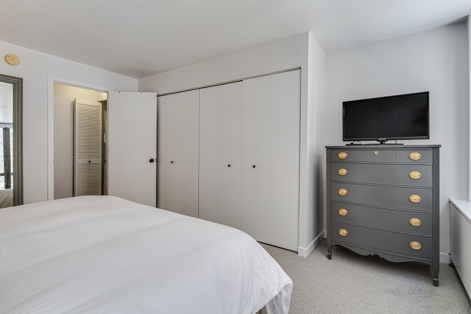 222 E Pearson Street Unit: 609