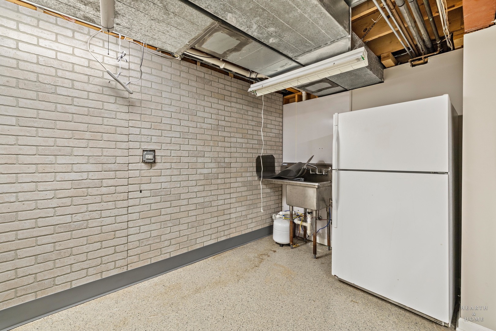 1618 Breezy Lawn Road