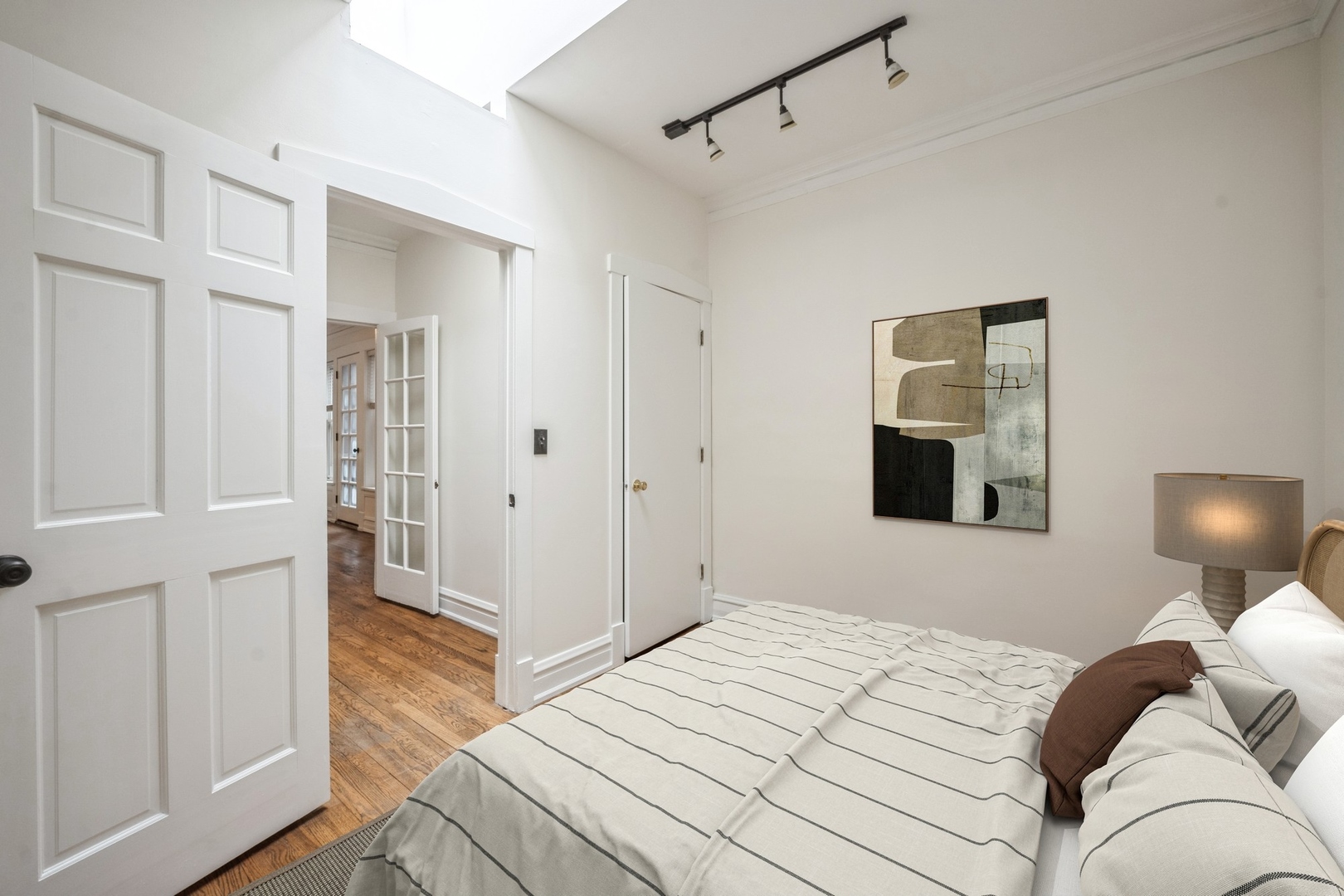 3642 N Pine Grove Avenue Unit: 3K