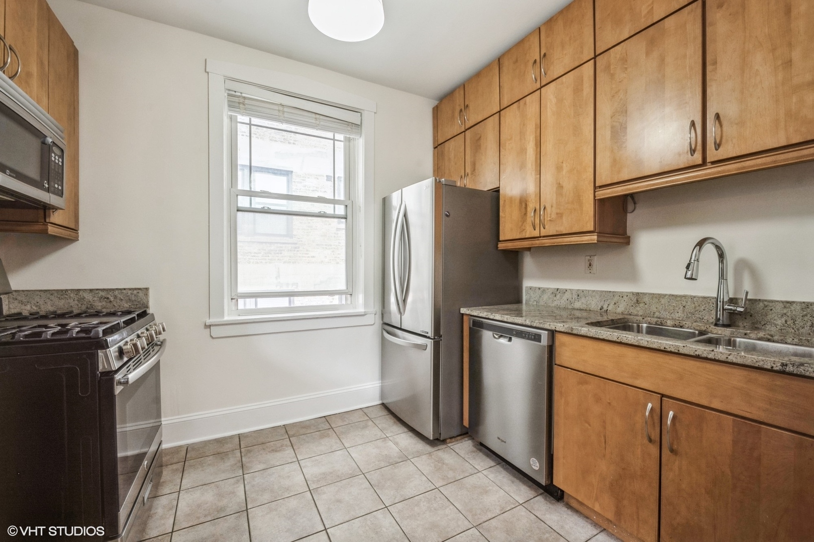 3642 N Pine Grove Avenue Unit: 3K