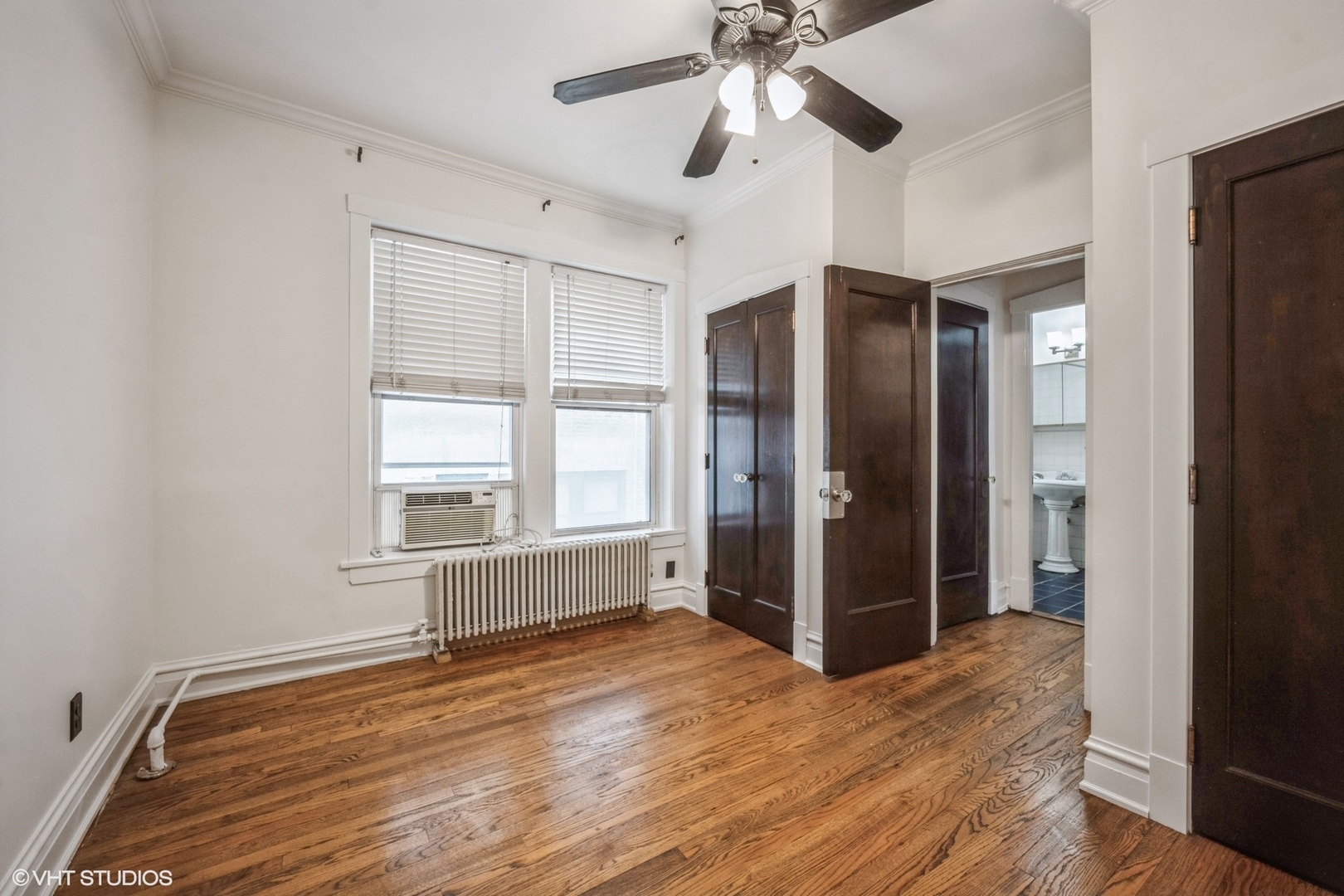 3642 N Pine Grove Avenue Unit: 3K