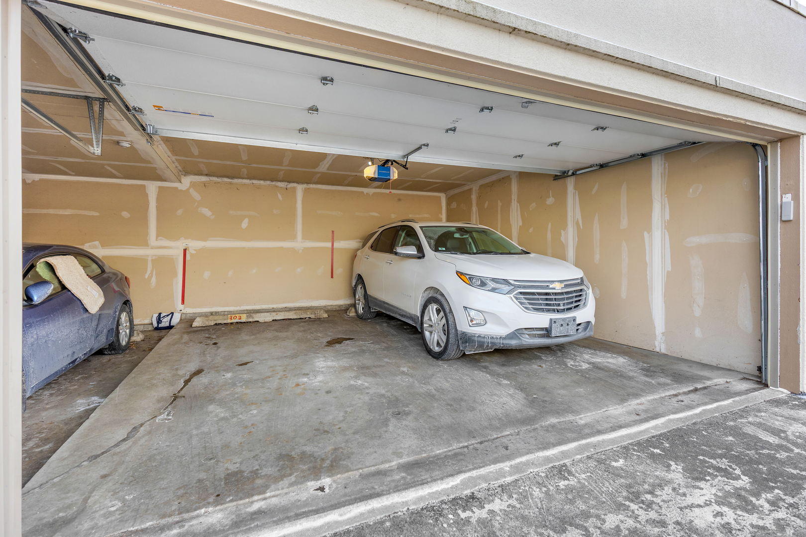 1635 N Milwaukee Avenue Unit: 201