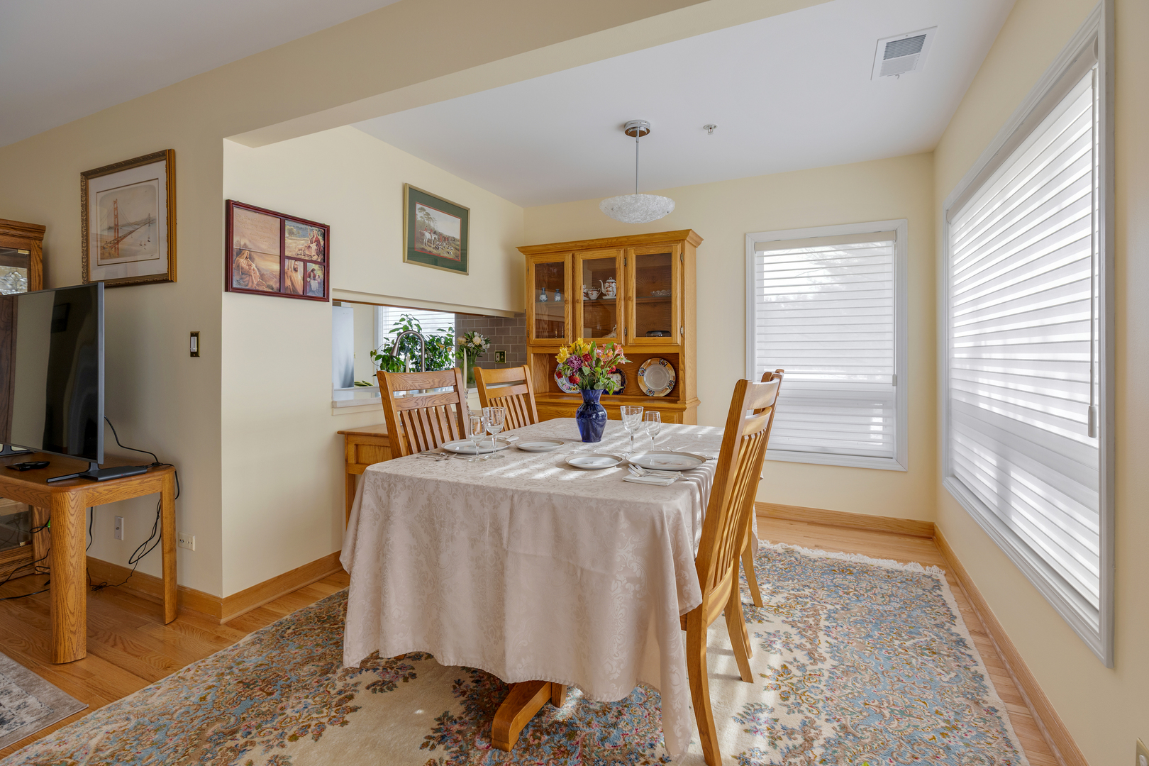 1635 N Milwaukee Avenue Unit: 201