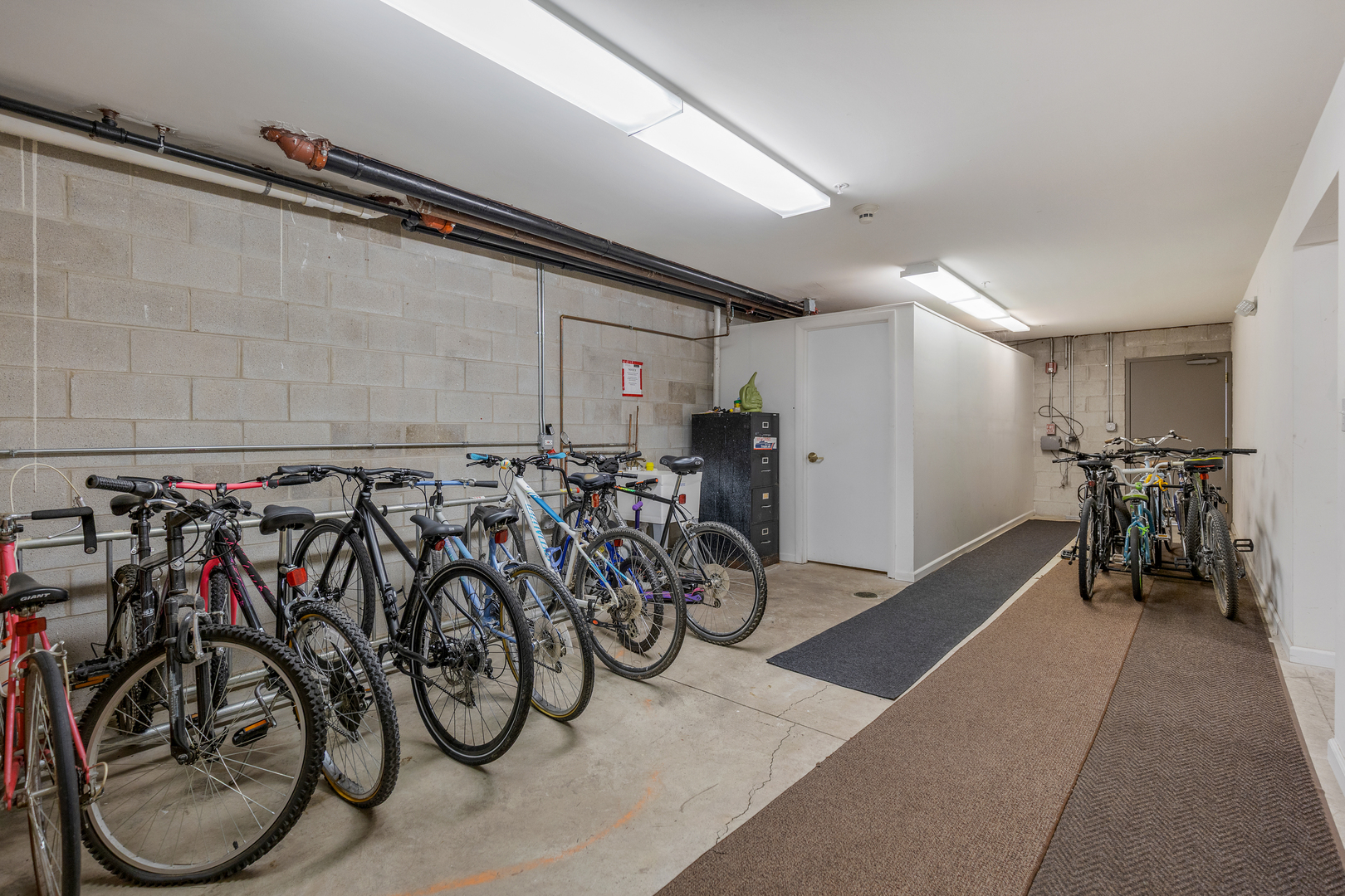 1635 N Milwaukee Avenue Unit: 201