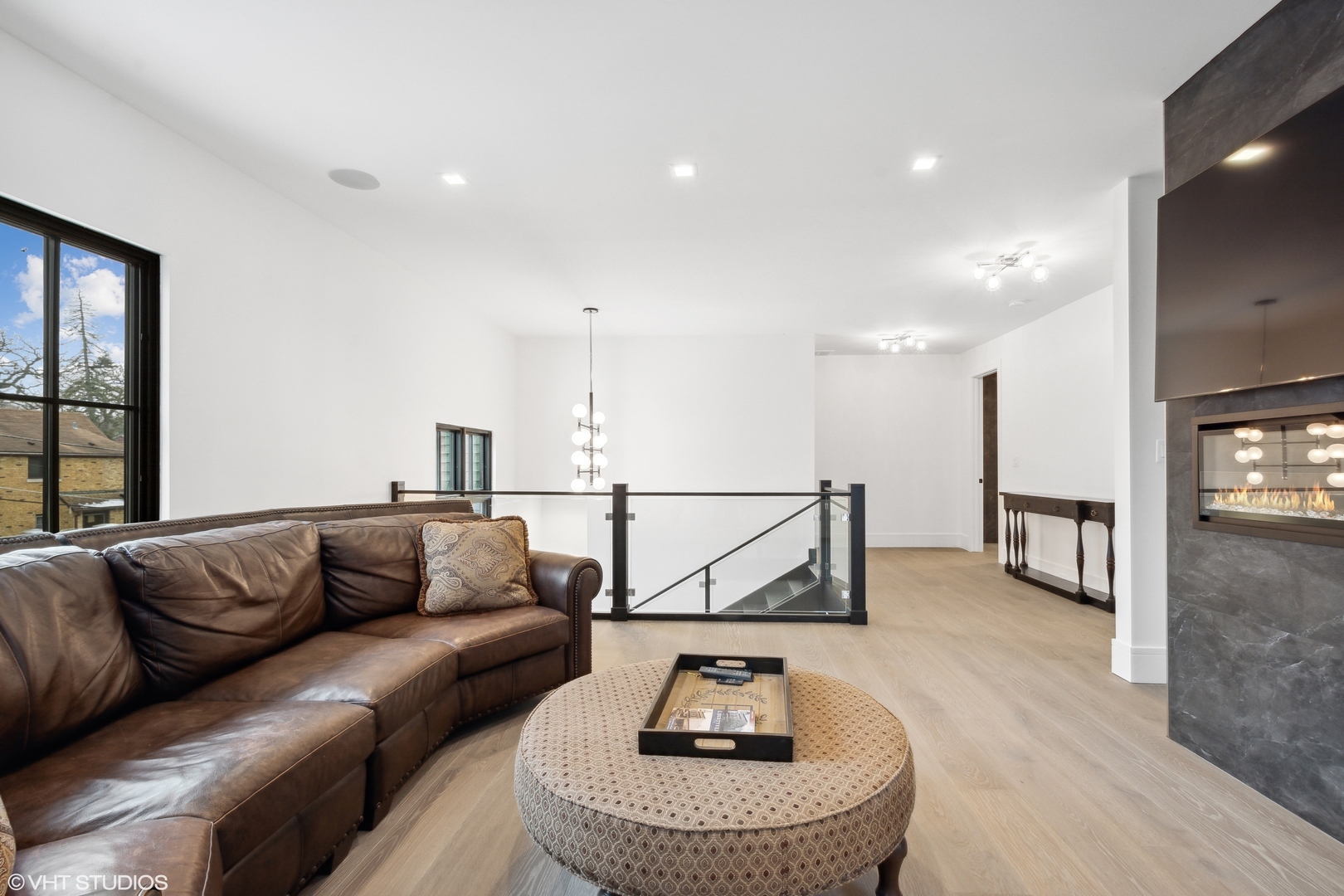 235 W Cook Avenue