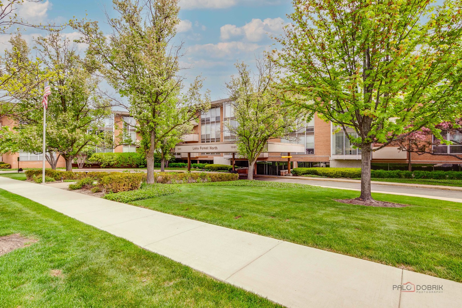 1301 N Western Avenue Unit: 229