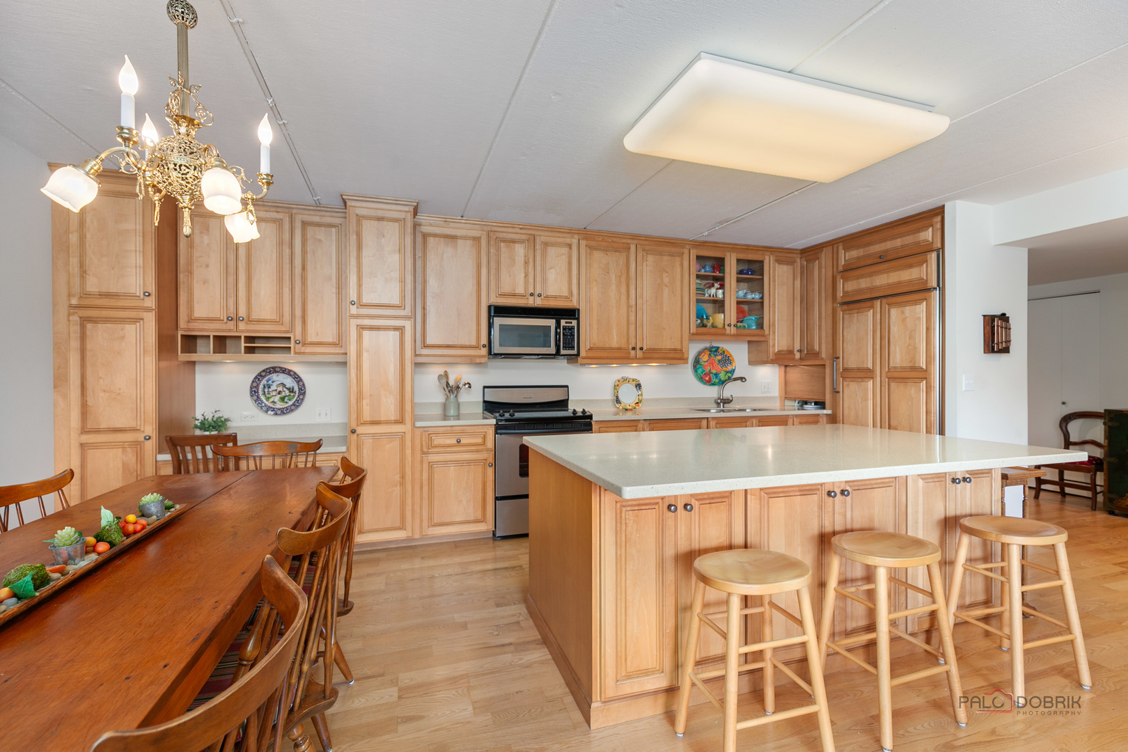 1301 N Western Avenue Unit: 229