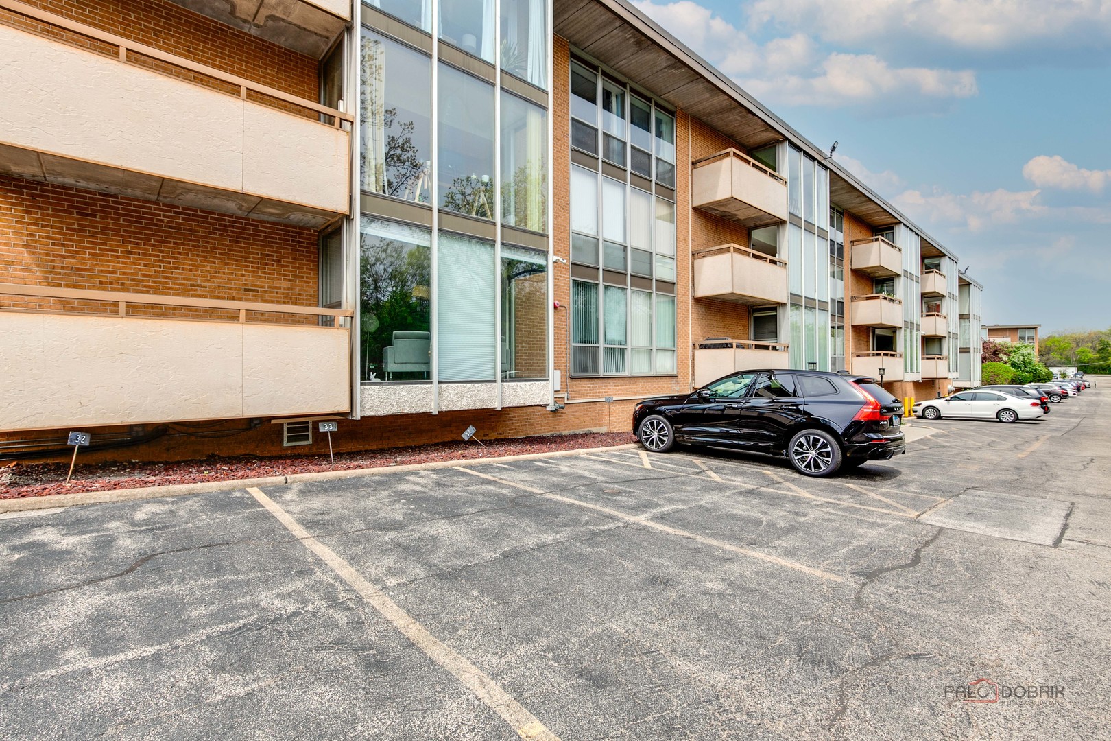 1301 N Western Avenue Unit: 229