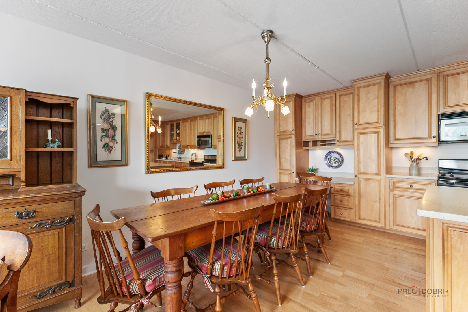 1301 N Western Avenue Unit: 229