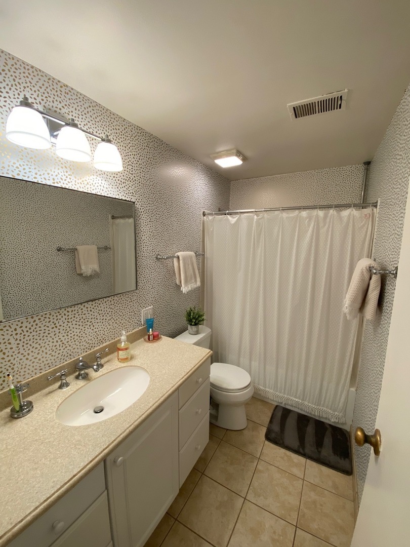 2029 N Larrabee Street Unit: 1