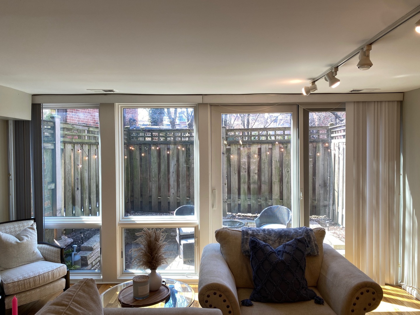 2029 N Larrabee Street Unit: 1