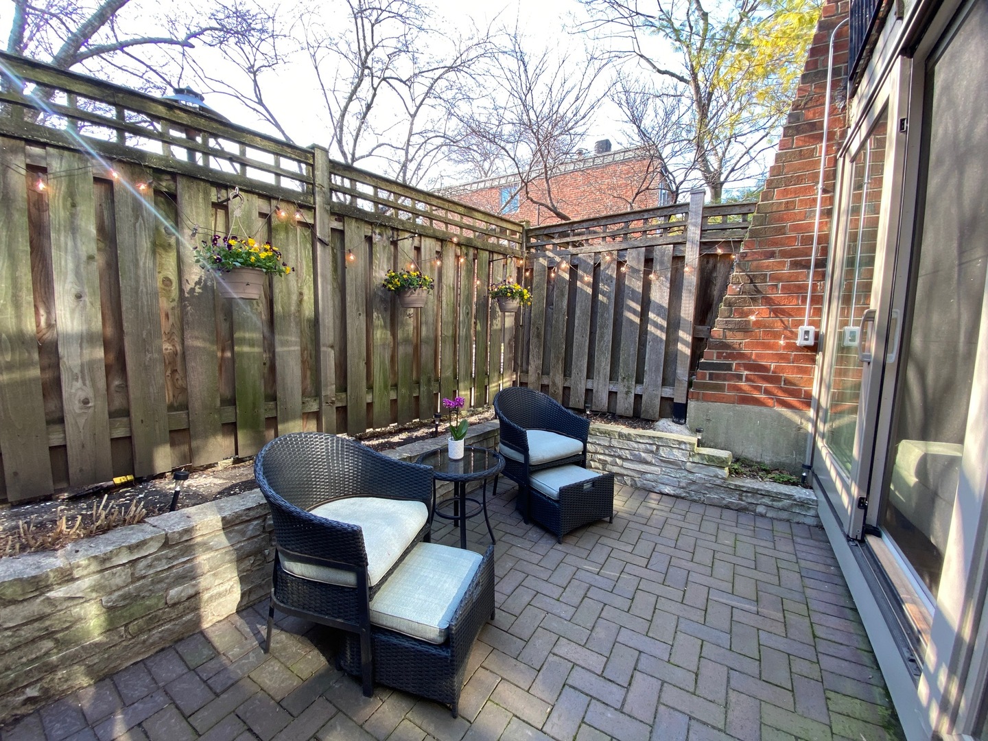 2029 N Larrabee Street Unit: 1