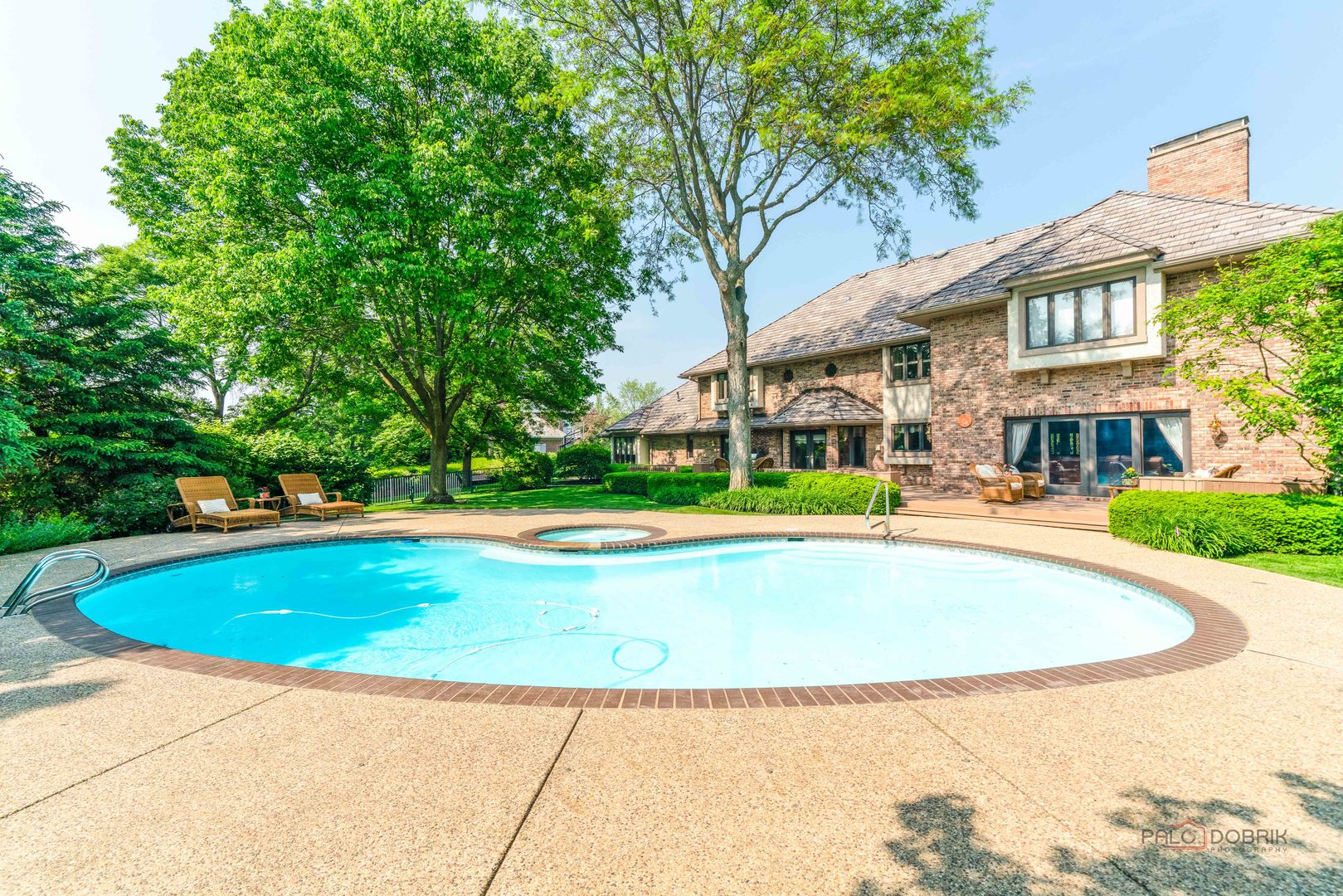 1330 Kurtis Lane