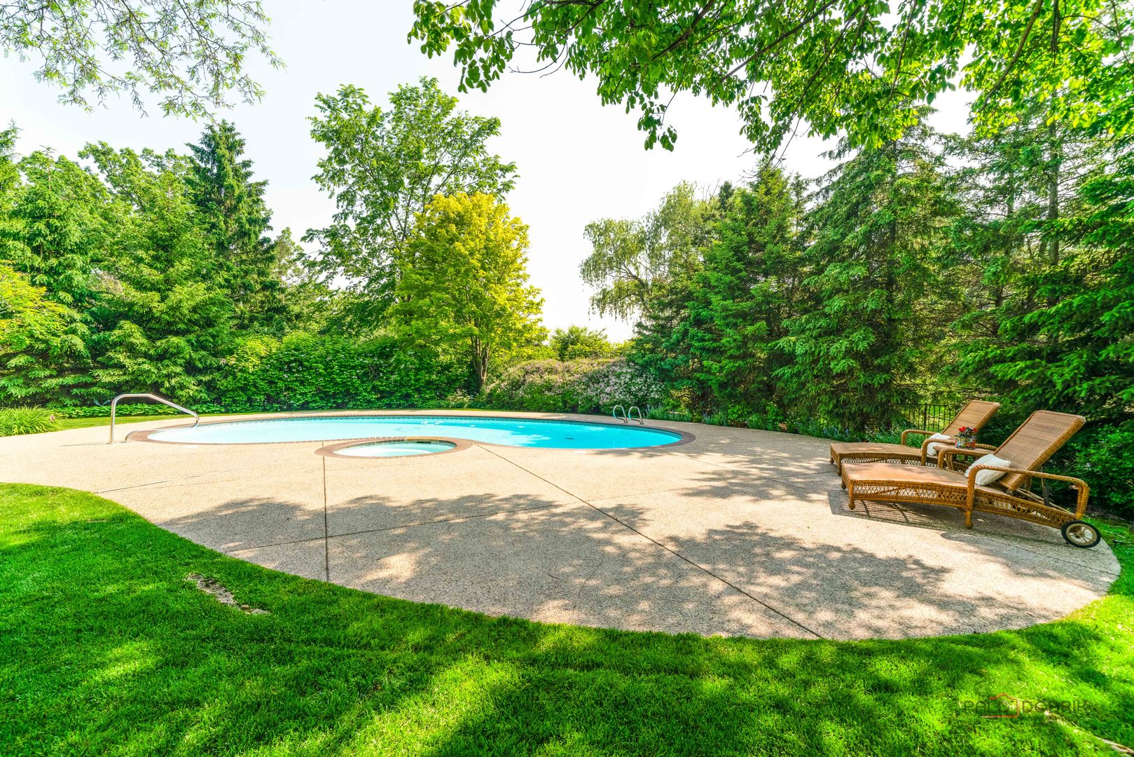 1330 Kurtis Lane