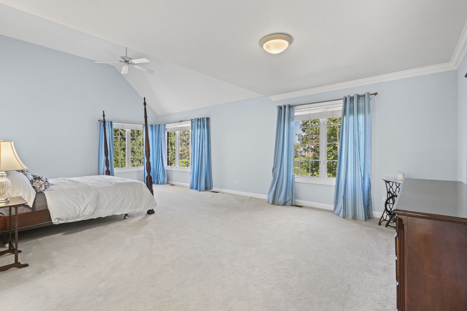 21787 W Vernon Ridge Drive