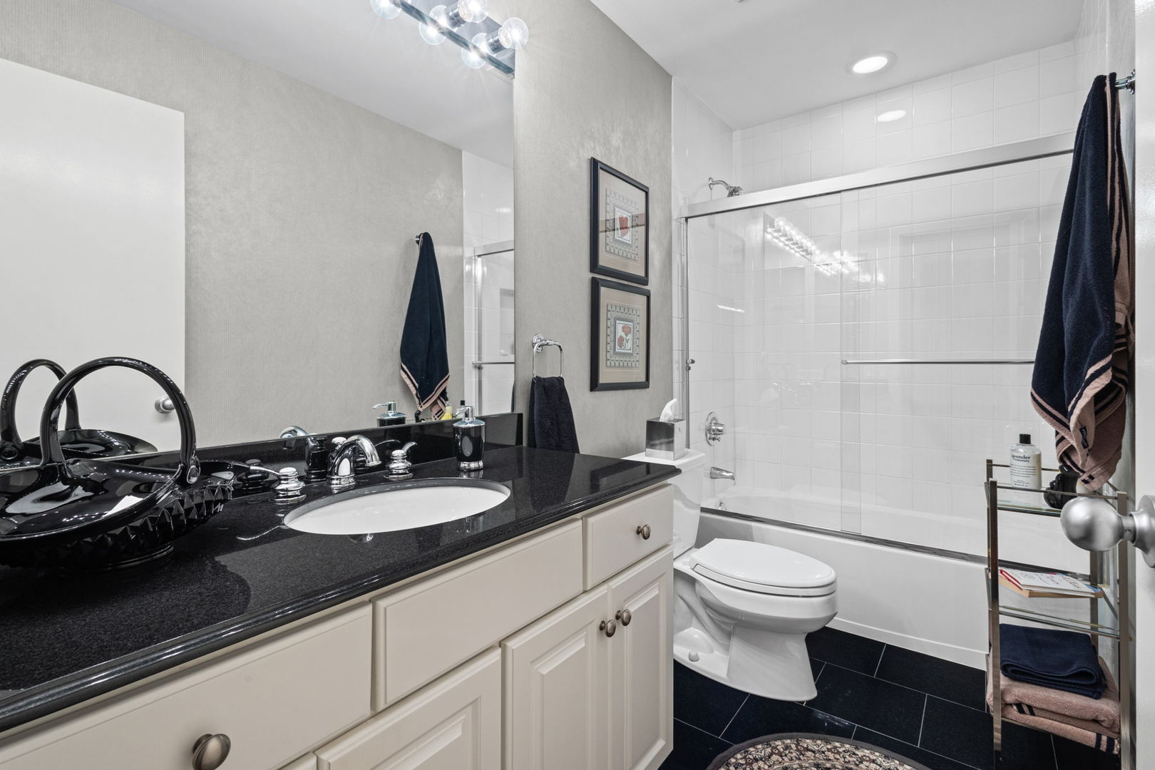829 Stables Court W