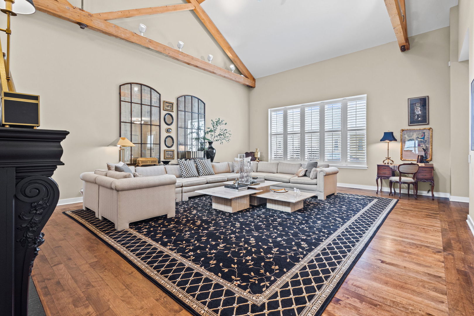 829 Stables Court W