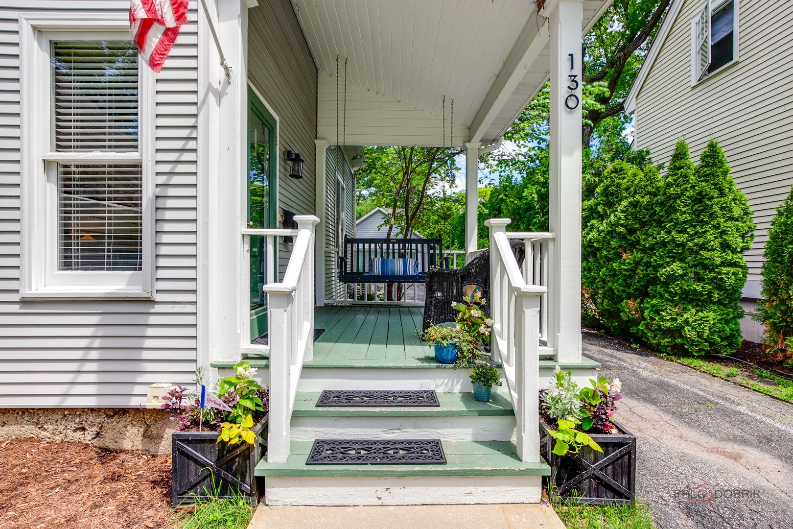 130 E North Avenue